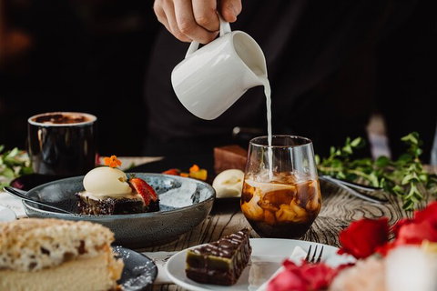 Adelaide Hills Food, Wine, Cheese, & Chocolate - Private Day Tour - Tourism Canberra 3