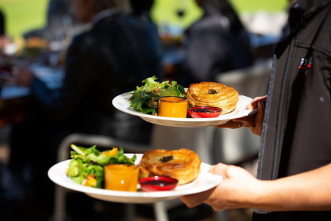 Walk, Taste, Graze - Experience At Pindarie - Tourism Canberra 5