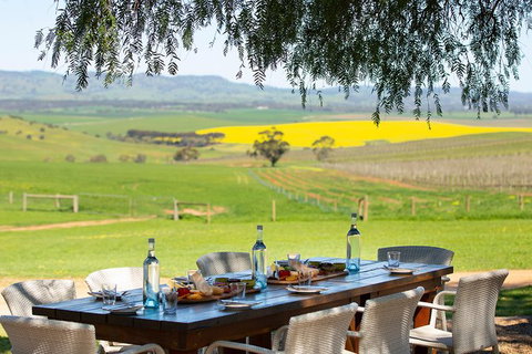 Walk, Taste, Graze - Experience At Pindarie - Tourism Canberra 4