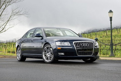 Audi A8 Chauffeur Car Melbourne Airport To CBD - Tourism Canberra 1