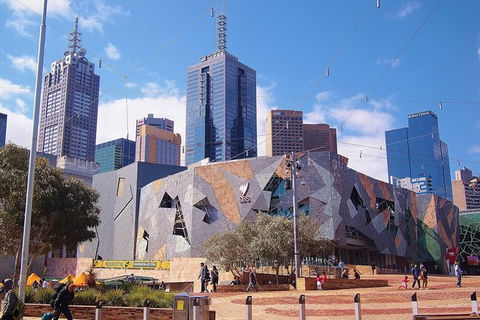 Melbourne Airport Transfers: Melbourne To Melbourne Airport MEL In Luxury Car - Tourism Canberra 1