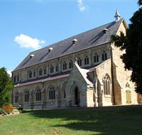 St Peters Anglican Church - Tourism Canberra