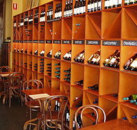 Lina's Bistro A Vin - Tourism Canberra