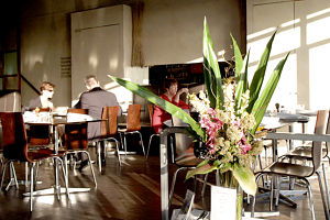 R Bar Restaurant Port Melbourne - Tourism Canberra 0