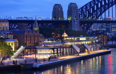 Cruise Bar - Tourism Canberra 0