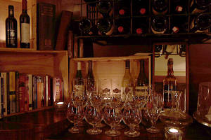 Deco Wine Bar - Tourism Canberra 0