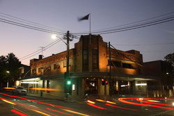 Woollahra Hotel - Tourism Canberra 0
