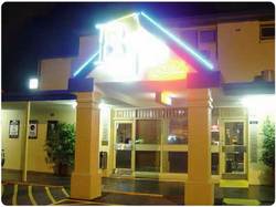 Brown Jug Hotel - Tourism Canberra 0