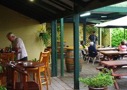 Bird In Hand Inn - Tourism Canberra 0