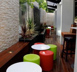 Modbury Plaza Hotel - Tourism Canberra 1