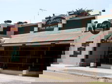 Cardinia Park Hotel - Tourism Canberra 0