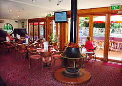 Aldgate Pump Hotel - Tourism Canberra 1