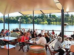 Regatta Bar - Log Cabin - Tourism Canberra 3