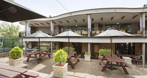 Castle Hill Tavern - Tourism Canberra 1