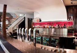 Griffins Head Hotel - Tourism Canberra 1