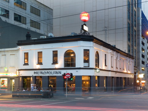 Metropolitan Hotel - Tourism Canberra 1