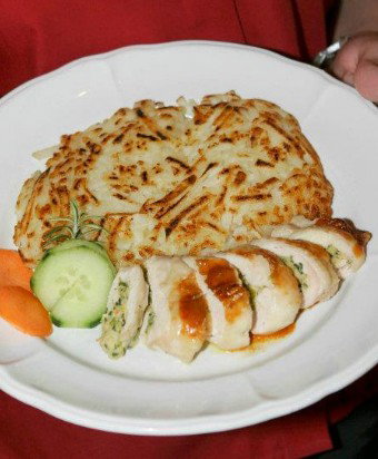 Des Alpes Swiss Restaurant - Tourism Canberra 4