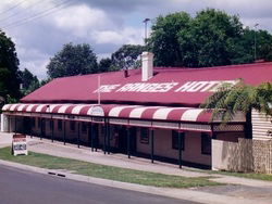 Ranges Hotel - Tourism Canberra 0