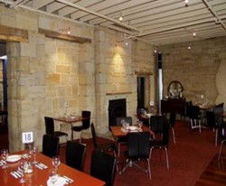 Customs House Waterfront Hotel - Tourism Canberra 1