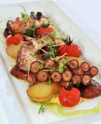 Rickys River Bar & Restaurant - Tourism Canberra 1