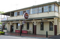 Commercial Hotel Alexandra - Tourism Canberra 0