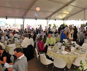 Alice Springs Turf Club - Tourism Canberra 2