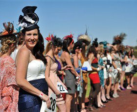 Alice Springs Turf Club - Tourism Canberra 1