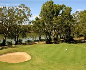 Coomealla Golf Club - Tourism Canberra 3