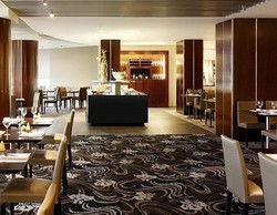 Lobby Lounge And Terrace - Tourism Canberra 2