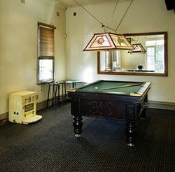 Garry Owen Hotel - Tourism Canberra 3