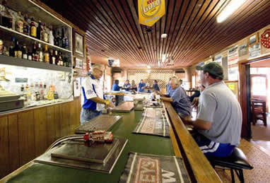 Farmers Hotel - Tourism Canberra 1