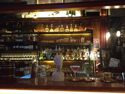 Red Baron's Lounge Bar - Tourism Canberra 1
