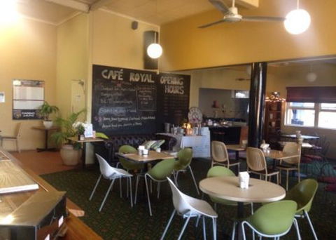 Royal Hotel Motel - Tourism Canberra 4