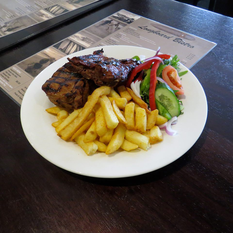 Warilla Hotel - Tourism Canberra 3