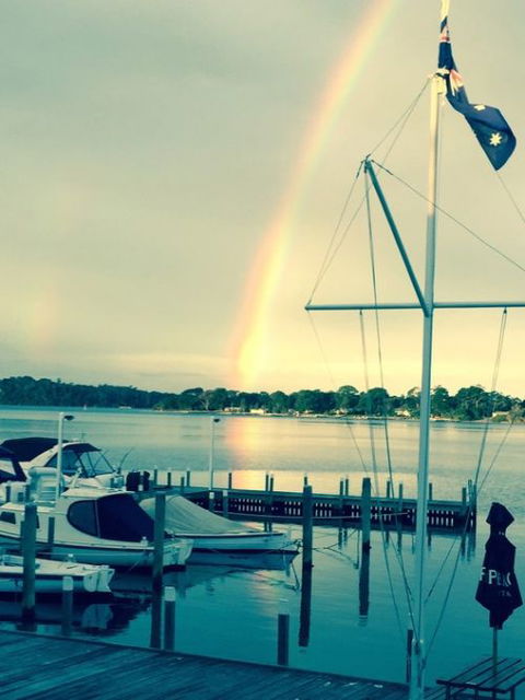 Metung Hotel - Tourism Canberra 5