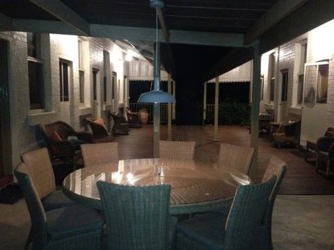 Moyhu Hotel - Tourism Canberra 3