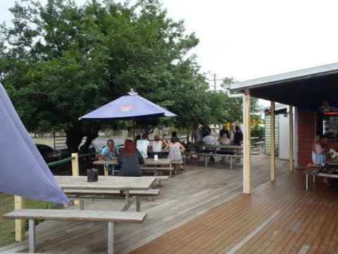 Maidenwell Hotel - Tourism Canberra 2
