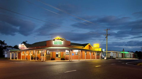 Lamington Hotel Motel - Tourism Canberra 1