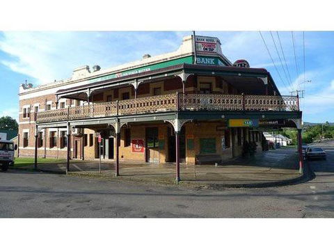 Bank Hotel Dungog - Tourism Canberra 0