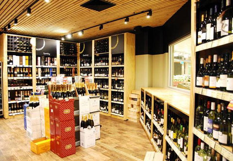 Vintage Cellars - Tourism Canberra 4