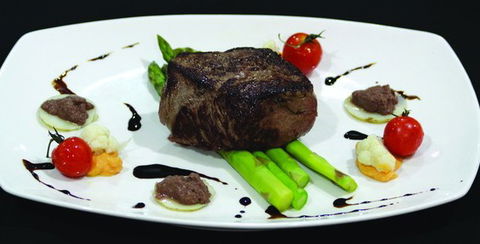 Lilys Restaurant Bar & Function Centre - Tourism Canberra 4