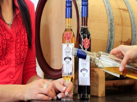 Tipples And Tales - Tourism Canberra 1
