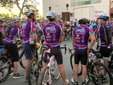 Hand Heart Pocket River 2 Reef Ride - Tourism Canberra 0