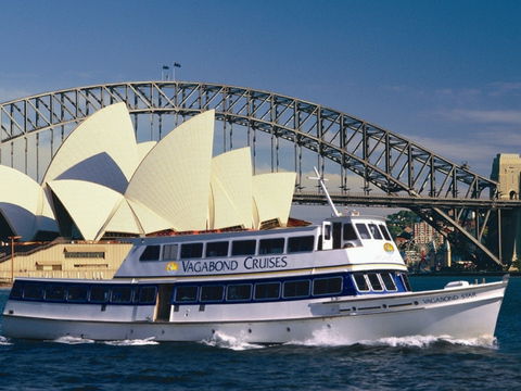 NRL Grand Final Transfer With Vagabond Cruises - Tourism Canberra 0