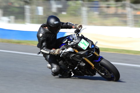 QR Moto Ride Days At Queensland Raceways! - Tourism Canberra 2