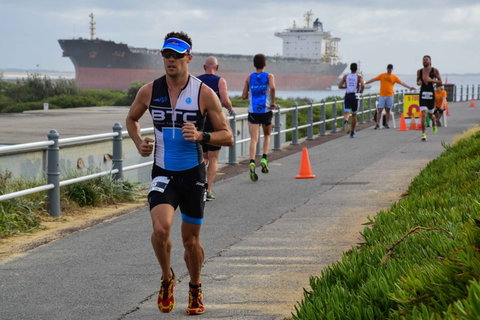Sparke Helmore Newcastle City Triathlon - Tourism Canberra 0