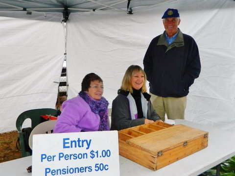 Yarrawonga Mulwala Rotary Club Special Easter Market - Tourism Canberra 0