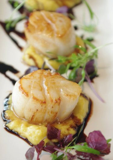 Dedes Restaurant - Tourism Canberra 0