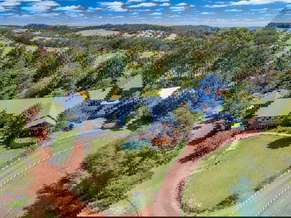  Tourism Canberra