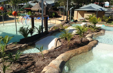 Blue Dolphin Holiday Resort - Tourism Canberra 4